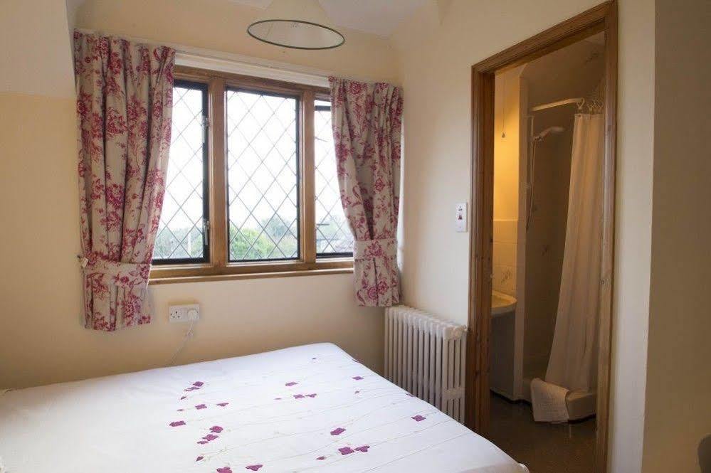 Fern Lodge Guesthouse Hythe  Buitenkant foto