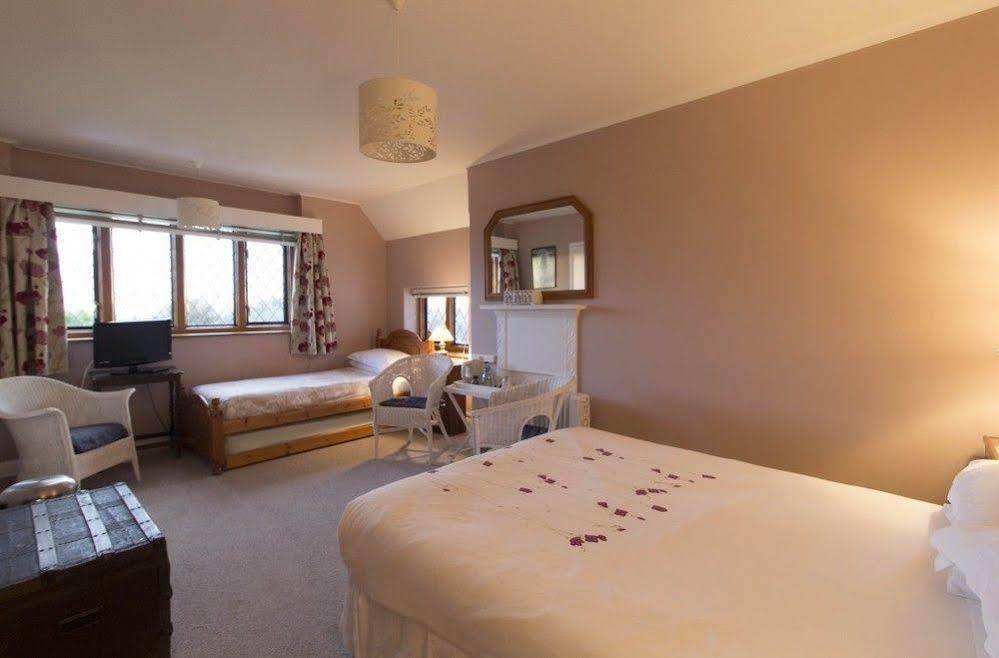 Fern Lodge Guesthouse Hythe  Buitenkant foto